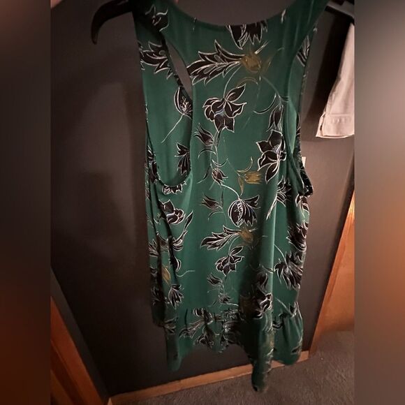 CAbi 3276 Green Zoe Falling Flowers Peplum Top Size Medium - Picture 9 of 14